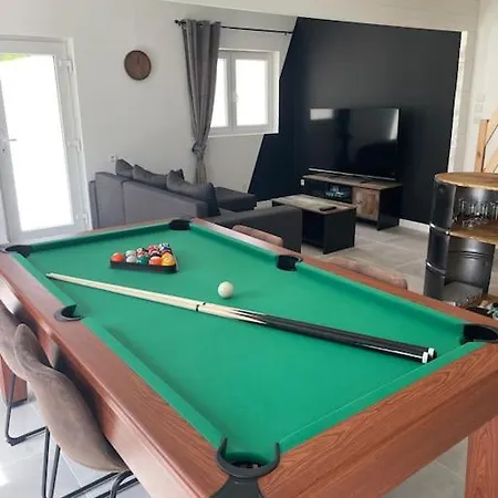 Chalet 6-8 Personnes Avec Jeux Et Jaccuzi - Nahleo Chalet Villers-Les-Pots Exterior foto