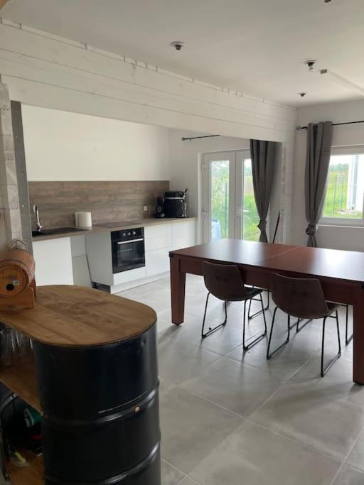 Holiday home 6-8 Personnes Avec Jeux Et Jaccuzi - Nahleo